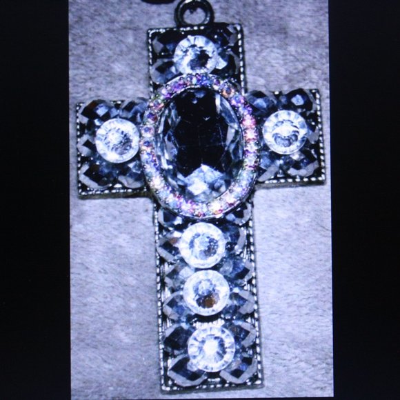 Vintage Chunky Cross & Swarovski Crystal Beaded Necklace - Picture 2 of 9